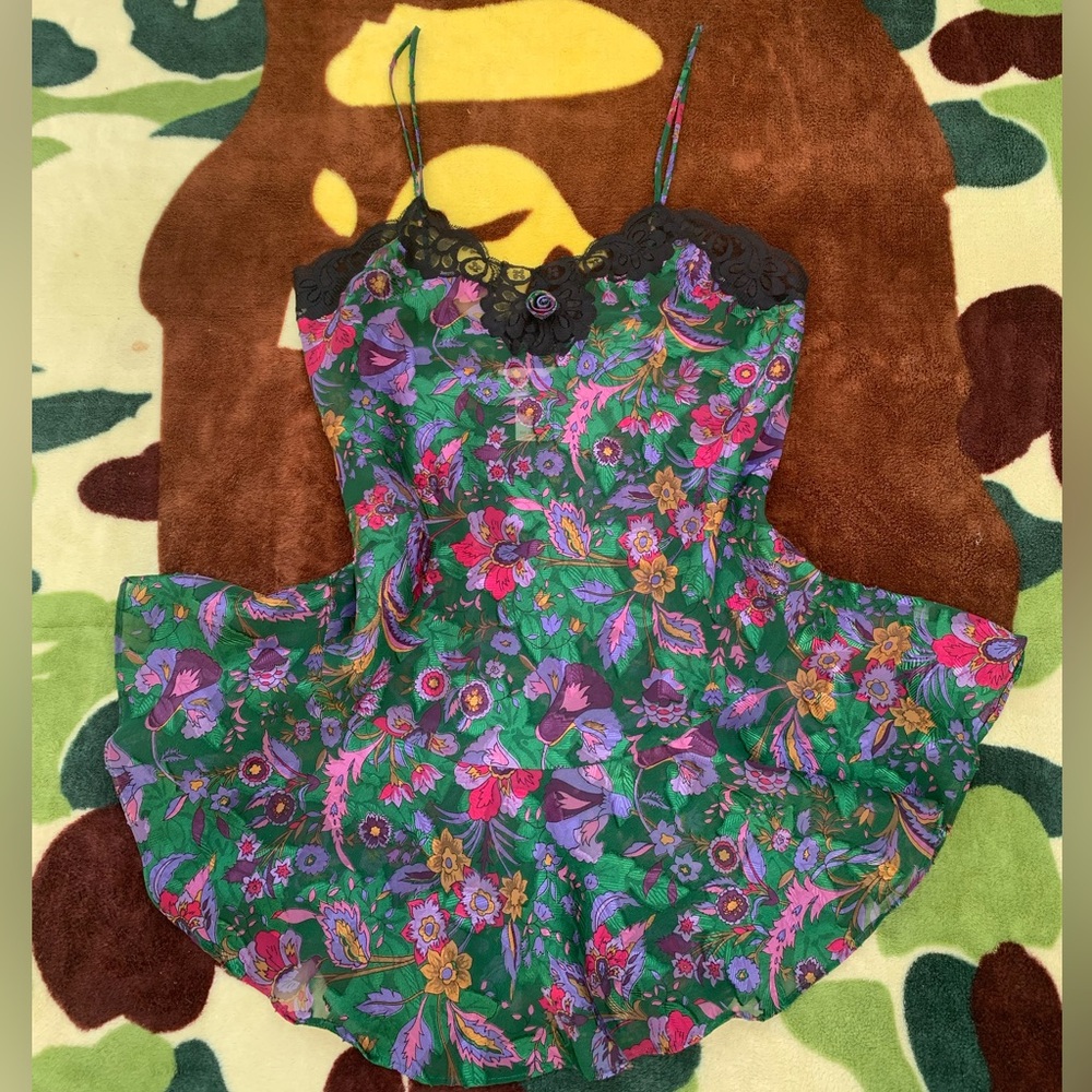 Victoria’s Secret Gold Label Slip